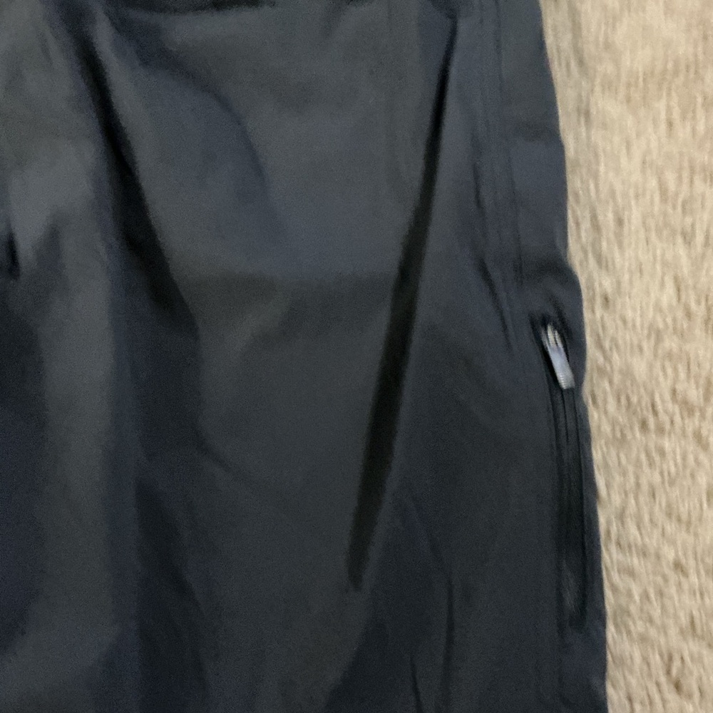Columbia Omni Shade Hiking Capri Pants Gray Outdoor Gorpcore travel Size 16 - Picture 4 of 8